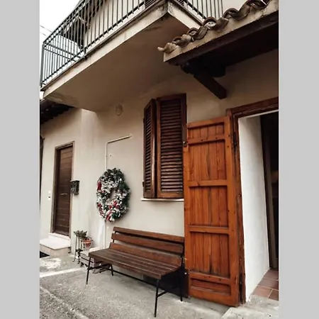 La Casa A Ponte Vakantiehuis *